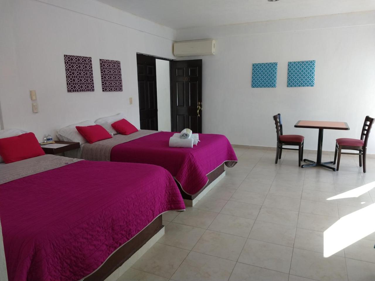 Hotel Espana Chetumal Buitenkant foto