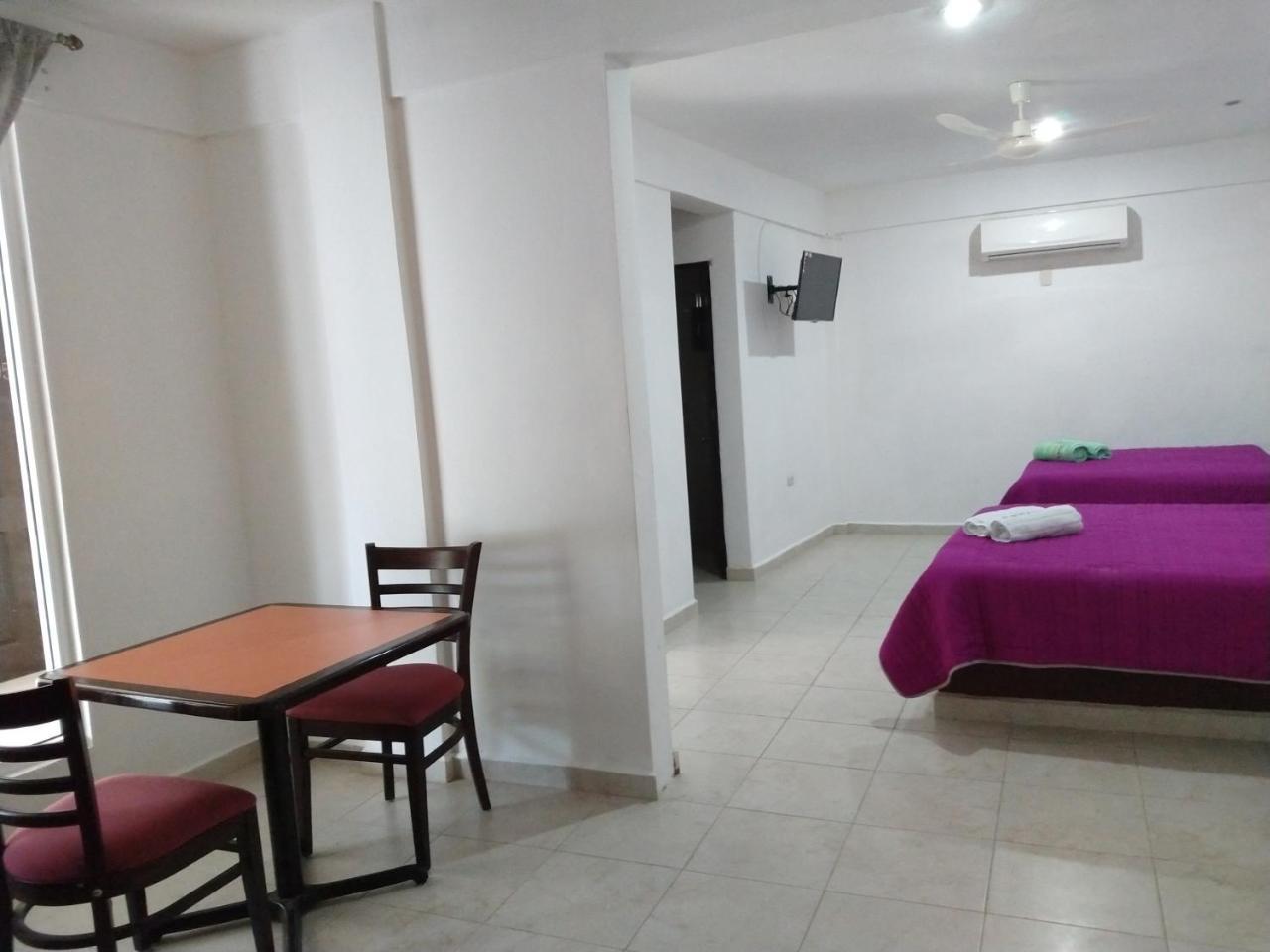 Hotel Espana Chetumal Buitenkant foto
